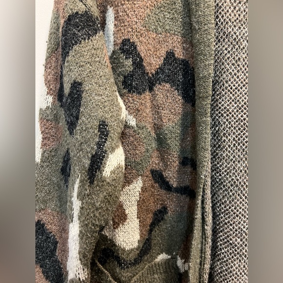 Lulus Green Camo Print Knit Cardigan - Picture 5 of 10